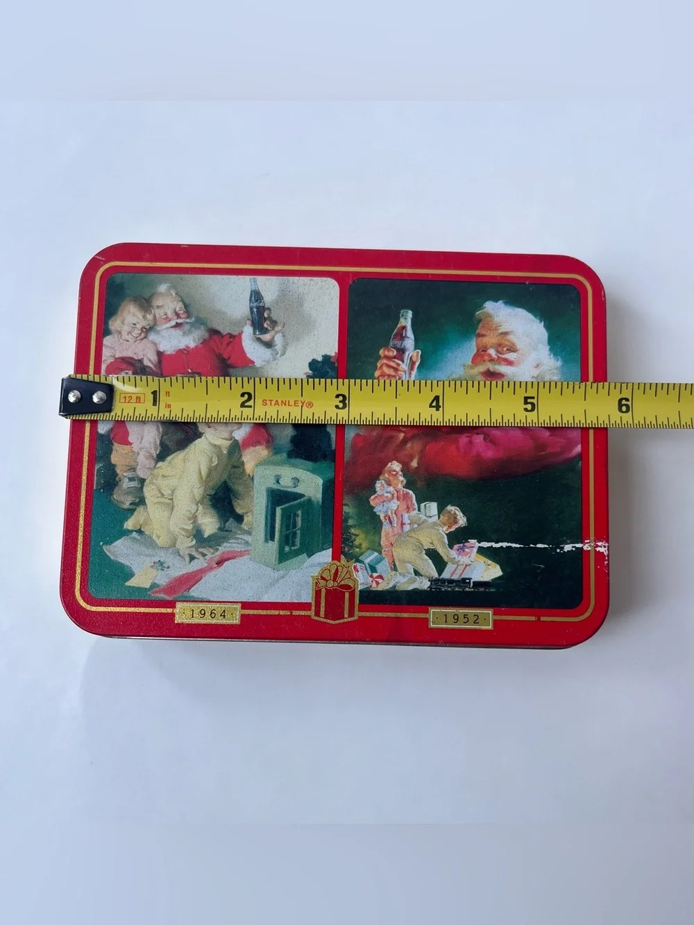 1996 Coca-cola Nostalgia Playing Cards With Christmas Tin Santa Claus